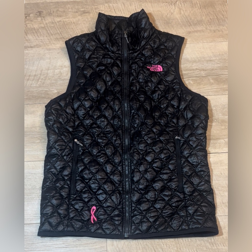 The North Face Women’s Pink Ribbon Thermoball Vest Size Medium